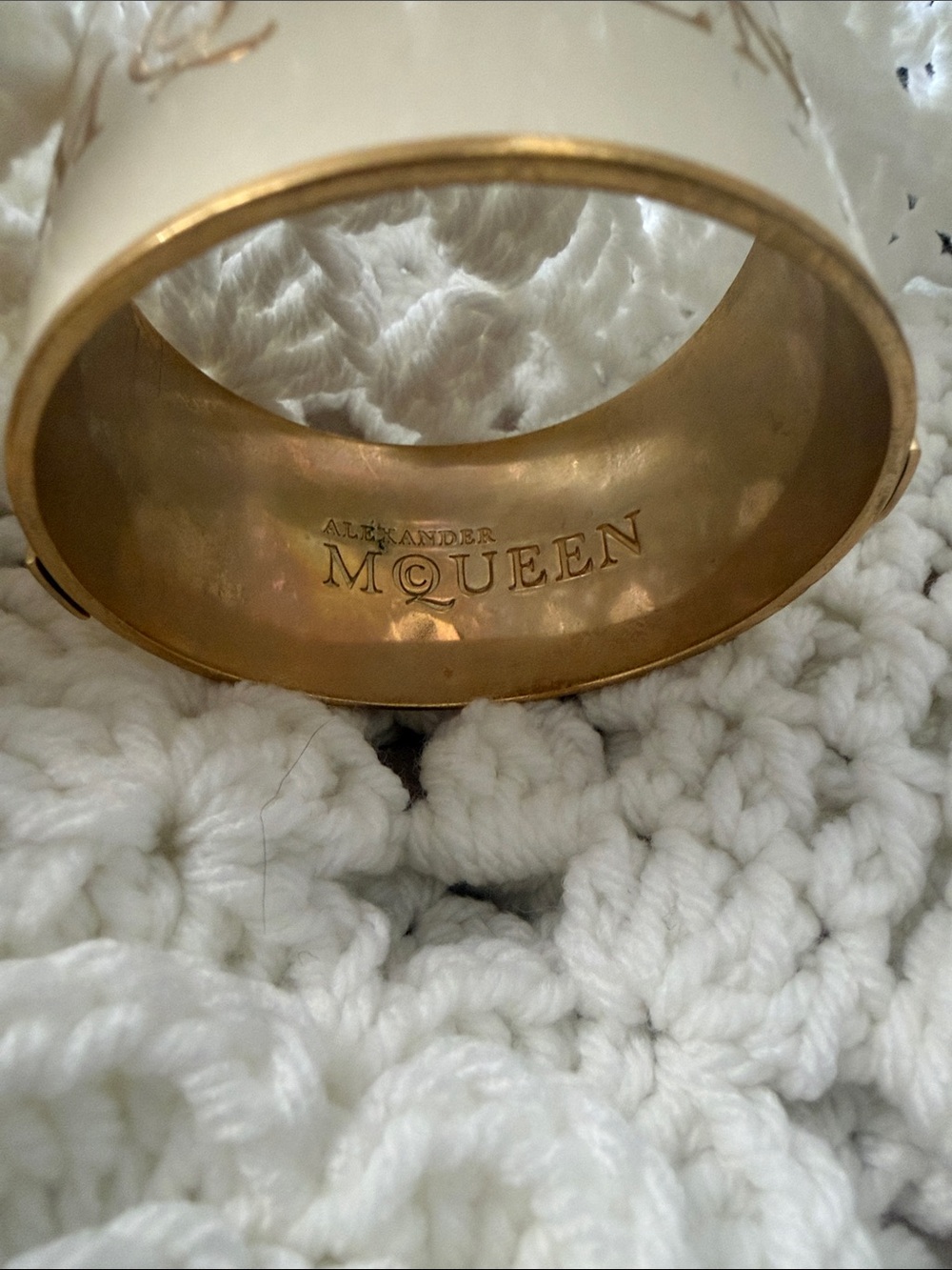 Alexander McQueen White Enamel and Gold-Tone Logo Cuff Bracelet - Picture 5 of 6